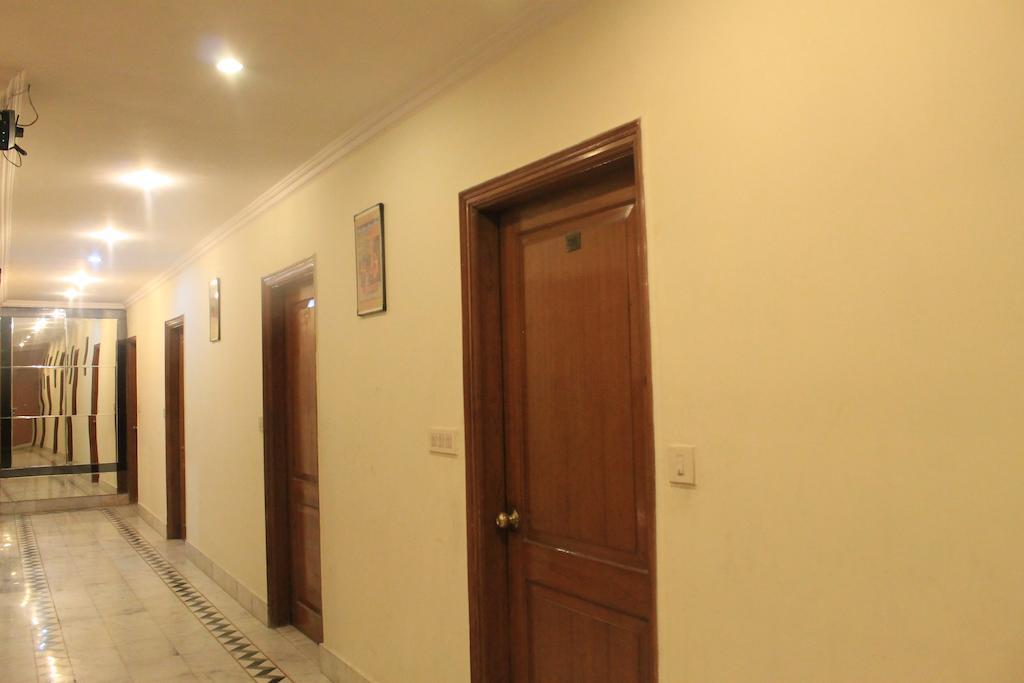 Hotel O Grand Central Delhi  Exterior photo