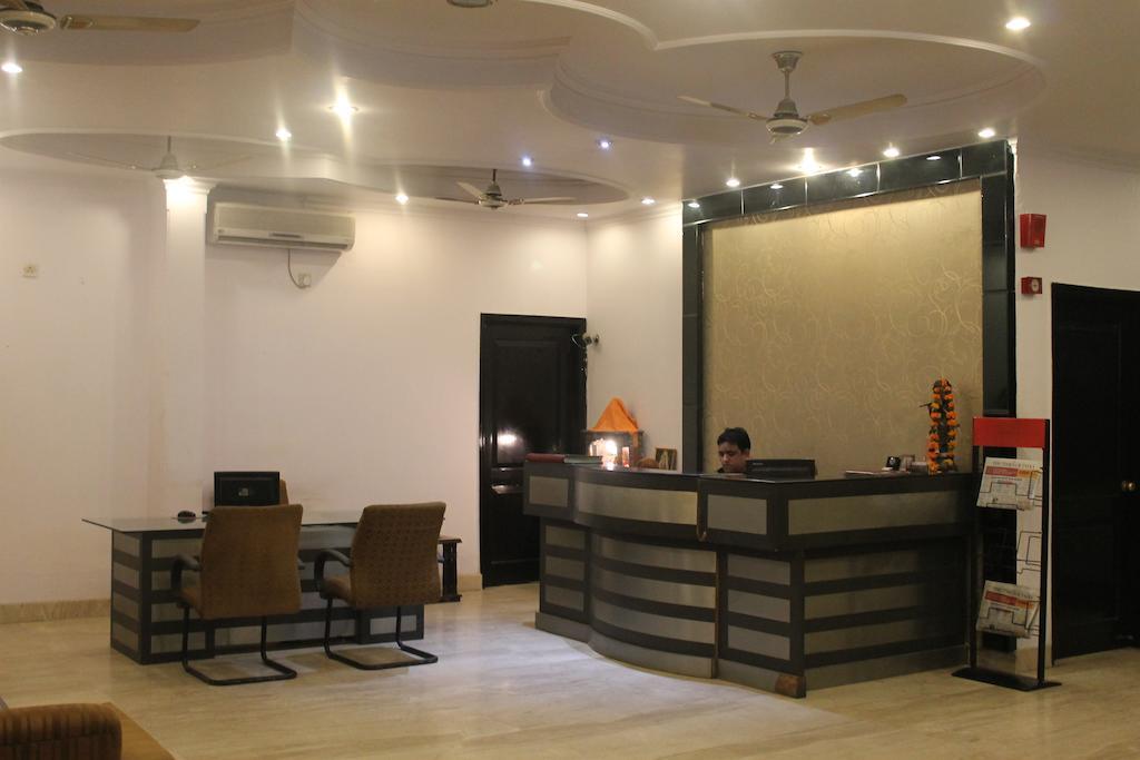 Hotel O Grand Central Delhi  Exterior photo