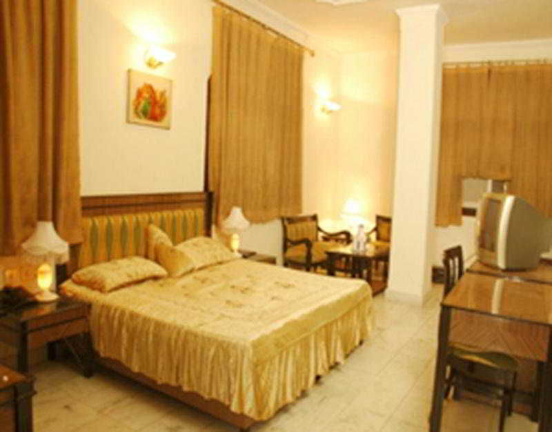 Hotel O Grand Central Delhi  Exterior photo